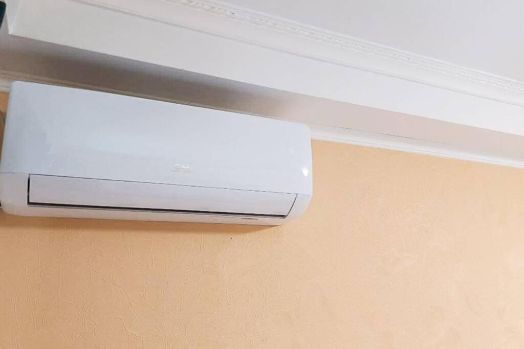Appartamento Cozy Flat Kiev Esterno foto